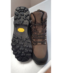 Front and back view of Ibex boots
